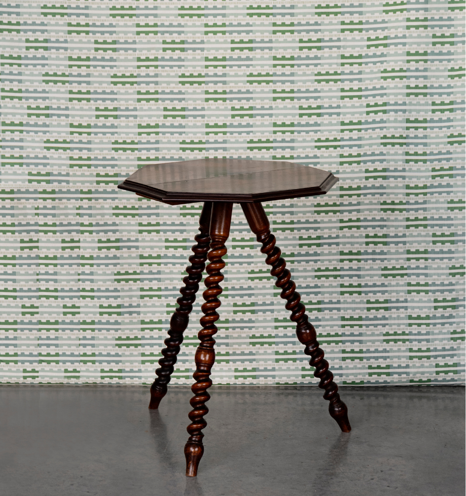 Bobbin Table