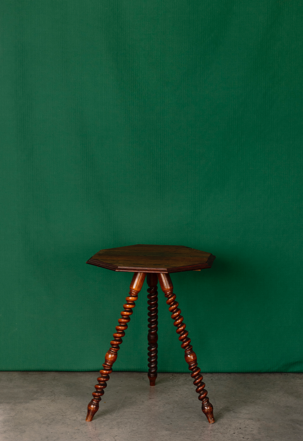 Bobbin Table